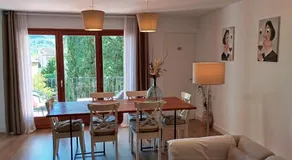 Com a casa - Image 3