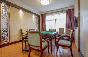 Yilong Hotel - Image 5