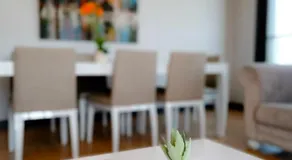 Luxury Fully Equipped 3BR 2BA Apartment by Siena Suites - Image 4
