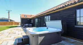 The Hide - Image 5