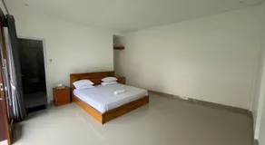 Qiana House - Image 5