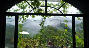 Yanzitao Pottery Coffee B&B - Image 5