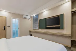 Changyang Boman Hotel - Image 3