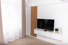 Luxury City Centre Loft (2) - Image 5