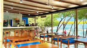 Pasir Putih Cottage - Menjangan - Image 4