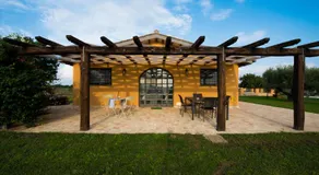 Rural und Design ein ruhiges Häuschen in einer grünen Gegend mit einem Gemeinschaftspool - Image 4