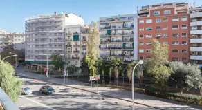 Comfortable Apartment for Groups next to Sagrada Familia, Barcelona - Image 3