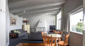Battery Point Manor - Image 2