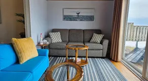Casa Azul- Entire Lakefront Cottage with Hot Tub - Image 2