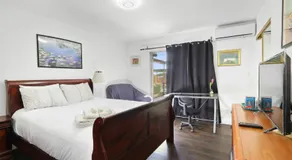 Charming Queen BR1Bath 2PPL/Private Suite - Holiday Home - Image 2