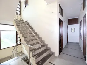 OYO 6933 Satyam Home Stay - Image 4