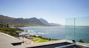 Hermanus Waterfront Boho Studio Apartment, Whale Coast Hideaway - Image 4