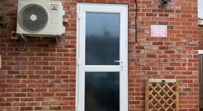 Private Cosy 1Bd in town - Image 5