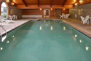 Americas Best Value Inn - Image 5