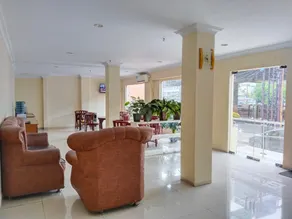Metro Hotel Bekasi powered by Cocotel - Image 3