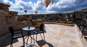 Tulip Cave Suites - Image 2