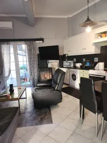 jim villa1 family apartment fast wi-fi free parking - Image 3