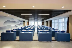 Starway Hotel Hebi Convention And Exhibition Center - Image 4
