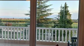 Large Garden Family Apartment - Image 3