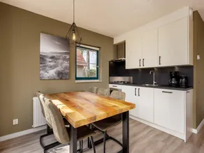 Detached holiday home with combi microwave in green Twente - Image 3