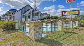 Sunset Inn Flatonia I 10 by Hotel O - Image 4