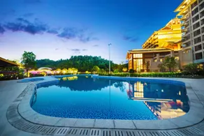 Golden Shuitai Hot Spring - Image 2