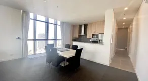 Solaire Apartments - Image 4