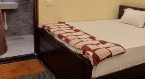 Ayodhya Guest House - Image 3