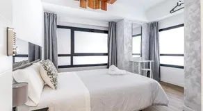 AYZ Princesa-Auto check-in property - Image 2