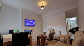 Nice Living Serviced Accommodations Leicester 2 - Image 2