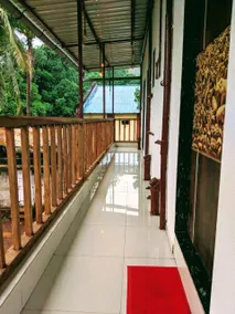 Raaviz Residency and Bar - Image 1
