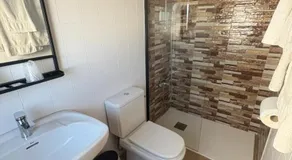 Hostal Las rejas - Image 4