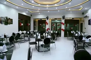 Red Onion Hotel & Restaurant - Image 2