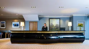 Scott's Hotel - Image 3