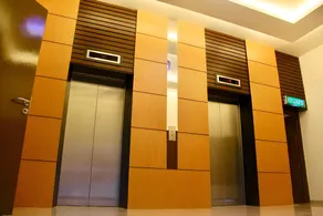 906 Premier Hotel - Image 4