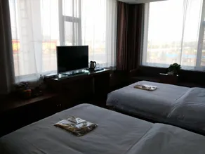 Jinniu Hotel - Image 5