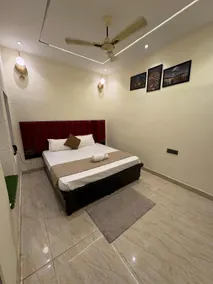Golden palace hotel 🏨🛍️📞🙏 - Image 5