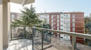 GuestHost - Spacious Balcony Apartment X6 - Image 4
