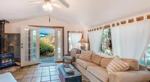 Vineyard Cottage - Image 2