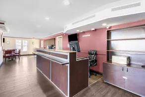 OYO Hotel Tulsa N Sheridan Rd & Airport - Image 2