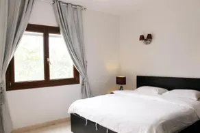 NOOR PLAZA BEACH FURNISHED FLATS - Image 2