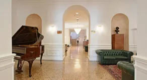 Rechigi Park Hotel - Image 2