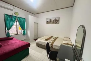 OYO 94937 Garuda Homestay Syariah - Image 2