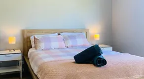 Rose Garden Retreat - Image 2