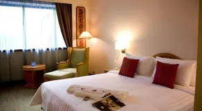 The CentrePoint Hotel - Image 2