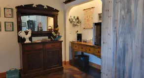 8 Mile Farm Bed & Breakfast - Image 3