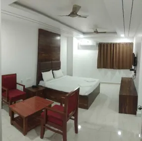 Kshetra Hotel - Image 1