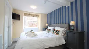 The Little Lion Inn, Red Lion - Image 5