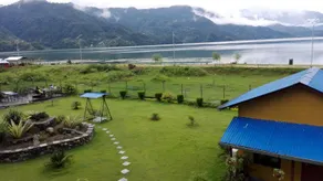 Hotel Lakefront - Image 5