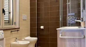 Bilocale31 - stile e comfort a Frascineto - Image 2